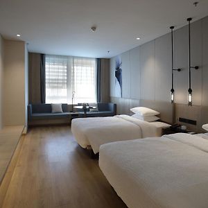 Large Twin Room
